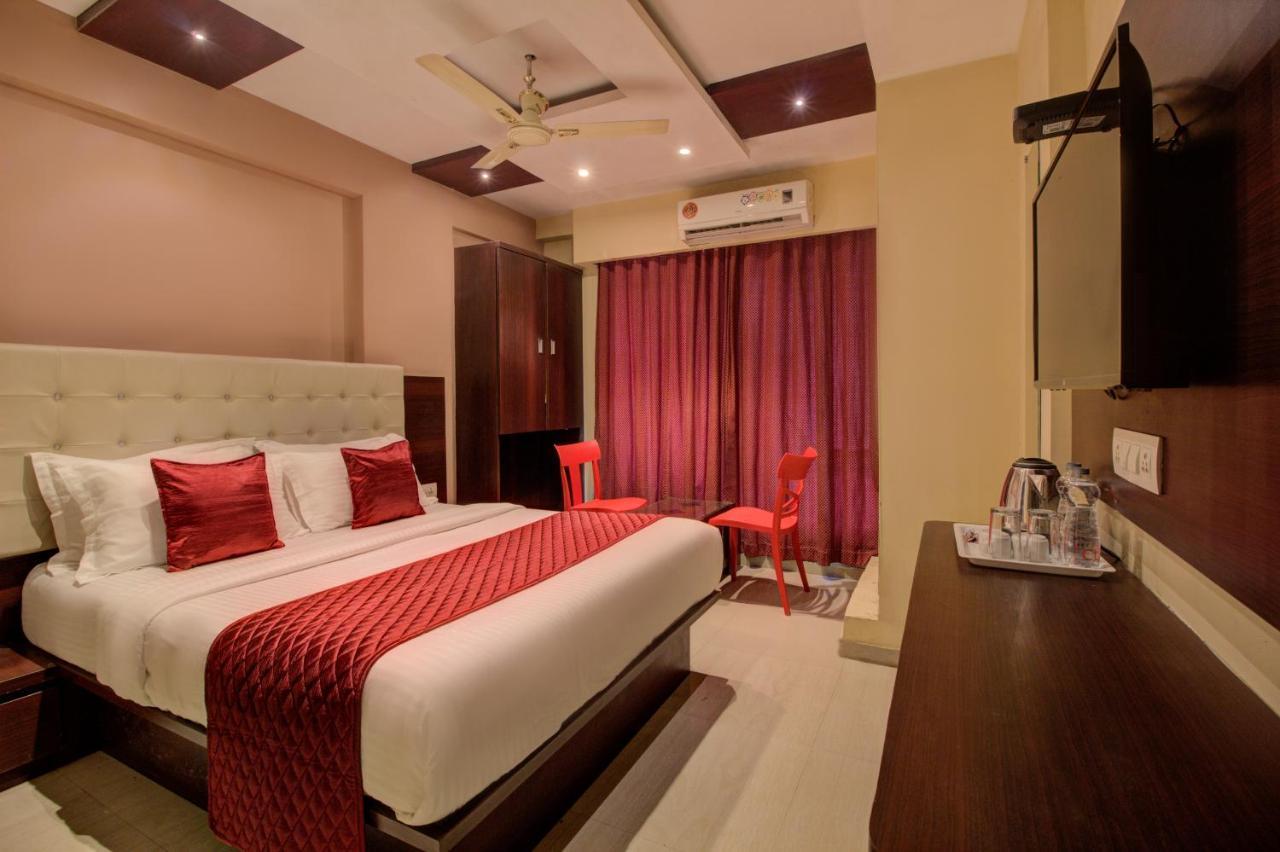 Hotel Malad Inn Opposite Malad Railway Station Mumbai Dış mekan fotoğraf
