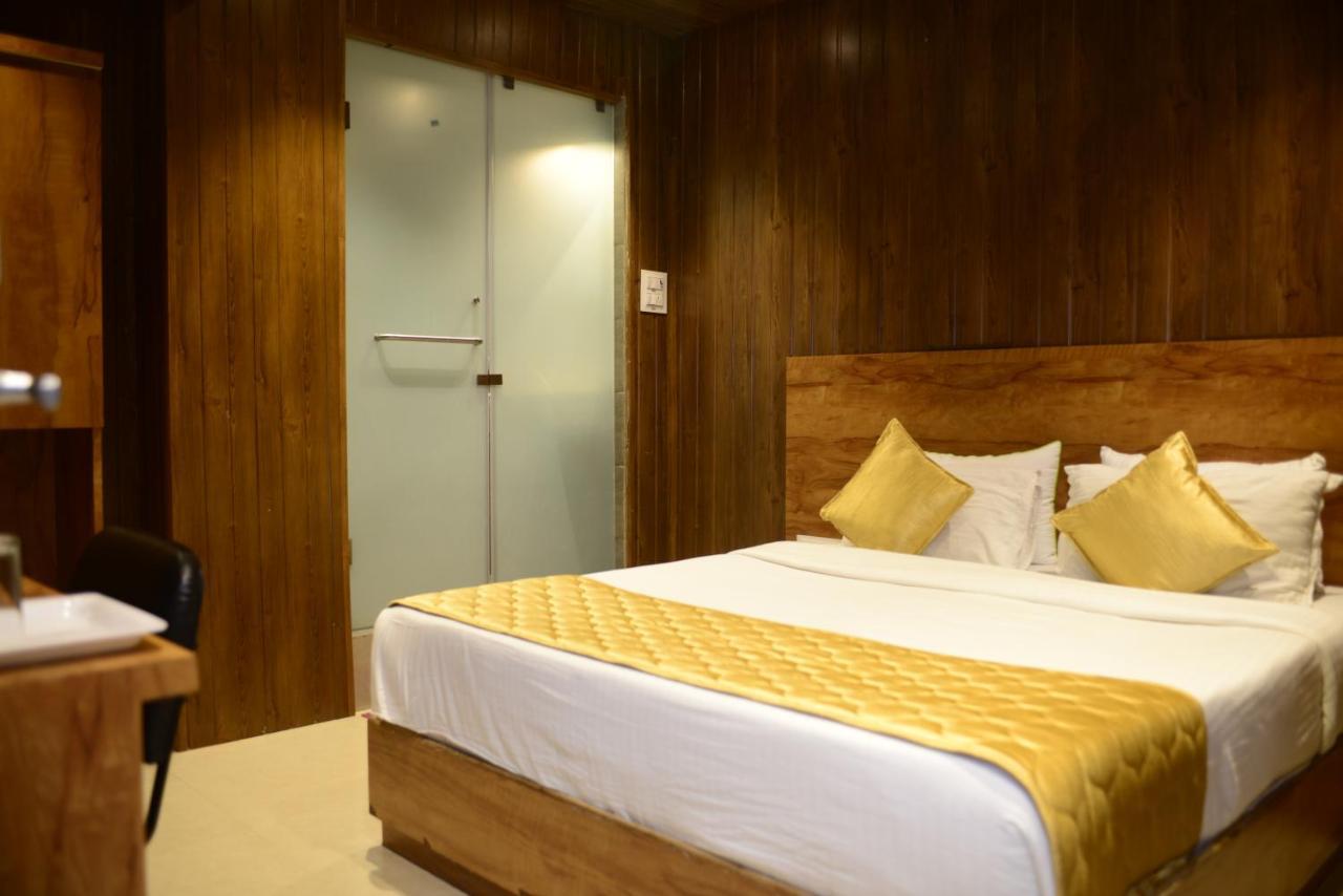 Hotel Malad Inn Opposite Malad Railway Station Mumbai Dış mekan fotoğraf