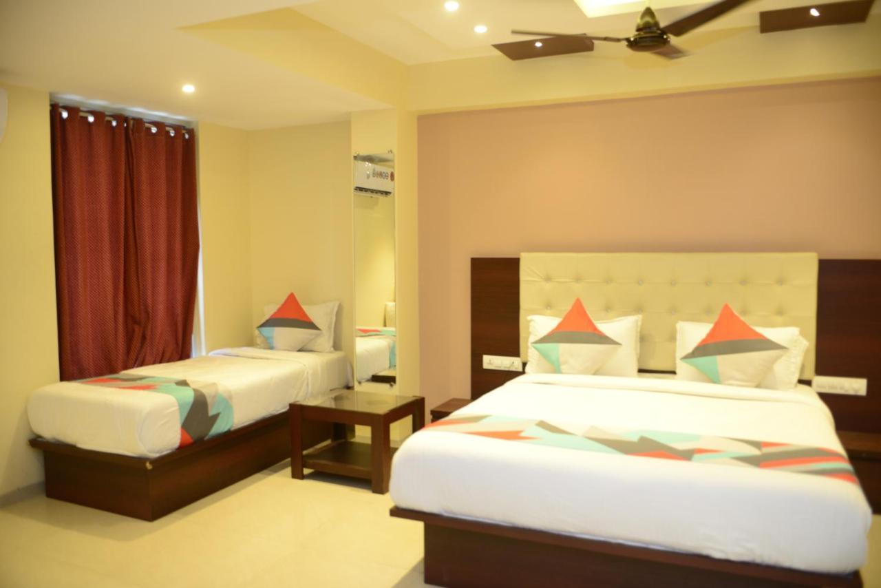 Hotel Malad Inn Opposite Malad Railway Station Mumbai Dış mekan fotoğraf